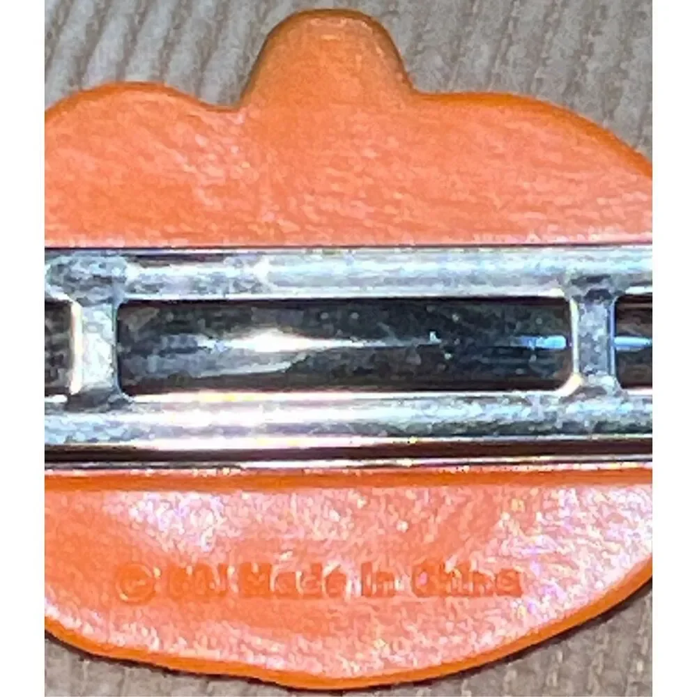 Halloween-Themed Jack-O’-Lantern Hair Barrette